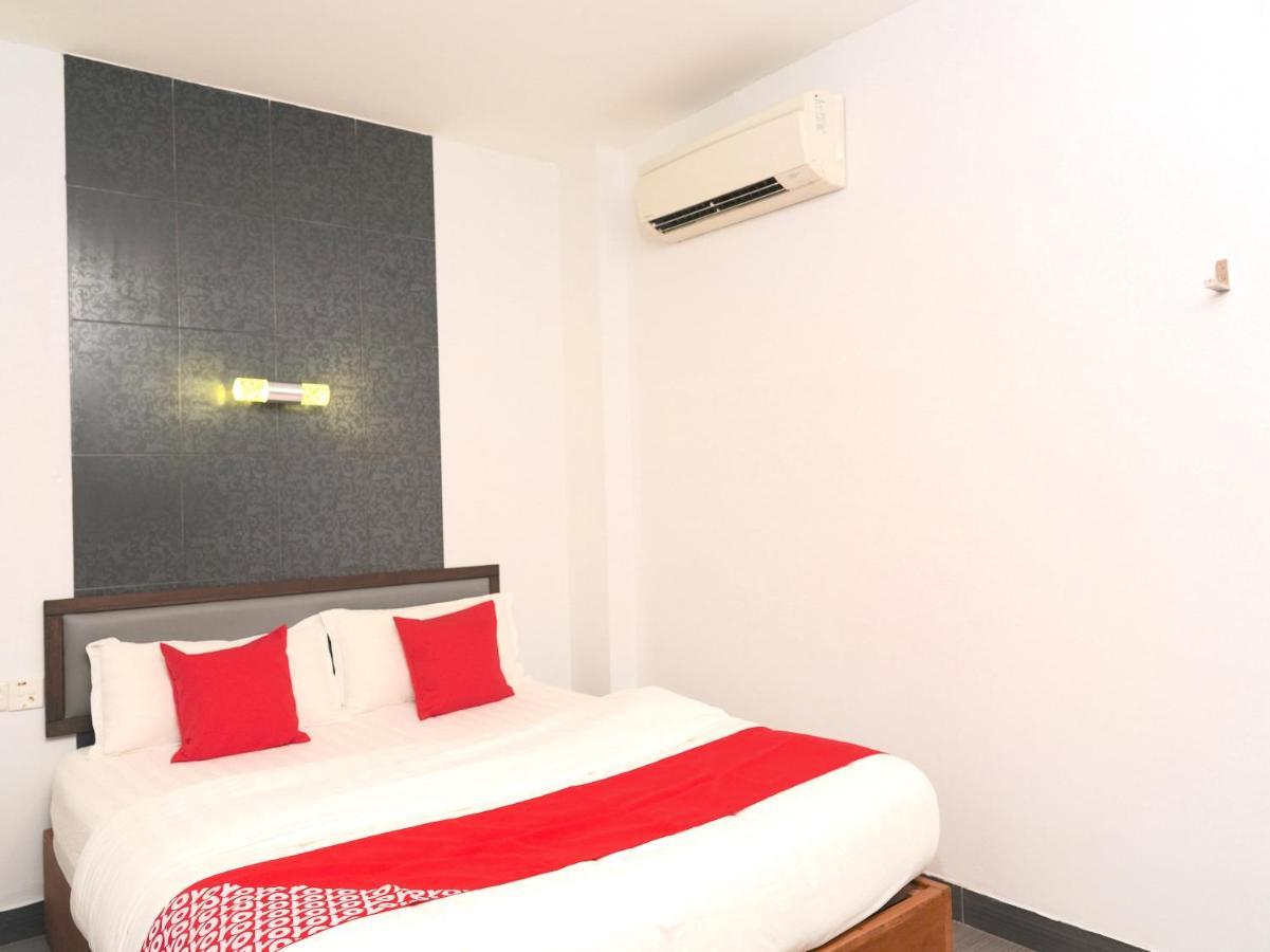 Oyo 89457 682 Lodge Bintulu Exterior photo
