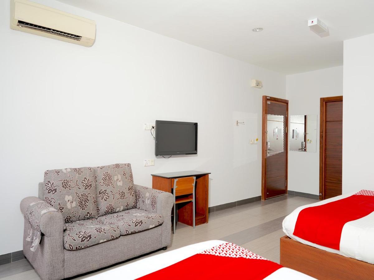 Oyo 89457 682 Lodge Bintulu Exterior photo