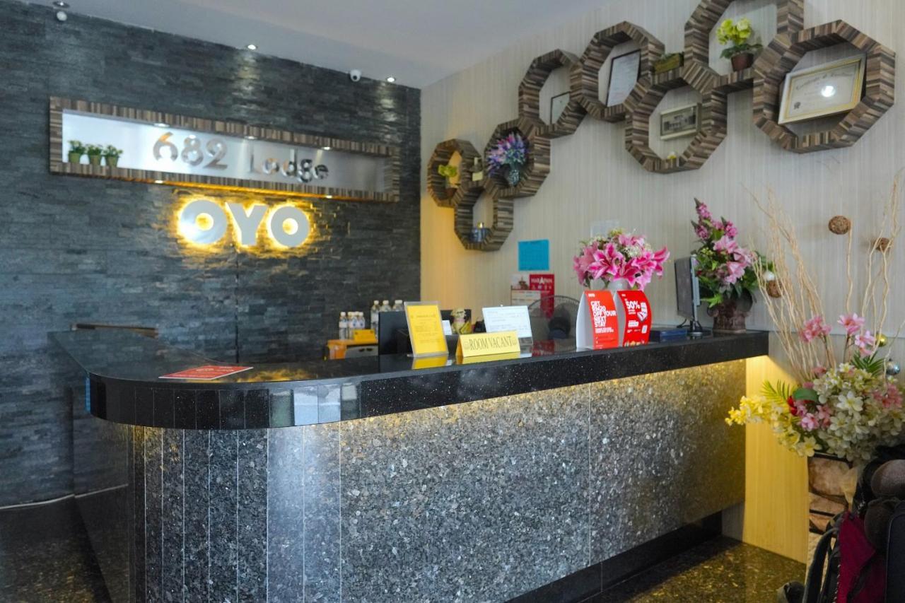 Oyo 89457 682 Lodge Bintulu Exterior photo