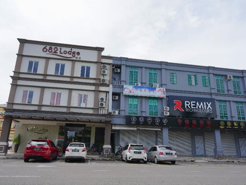 Oyo 89457 682 Lodge Bintulu Exterior photo